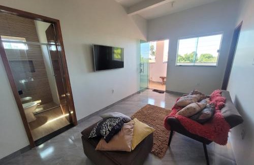 Village Casa | Quarto Casal com Solteiro - Queen's Hotel