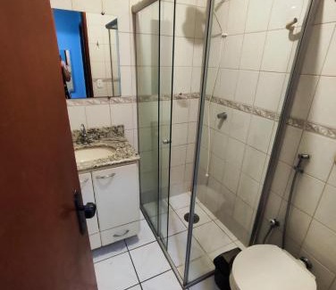 Santa Monica Casa | Quarto com banheiro privativo PARA MULHERES