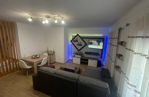 Palhais Apartamento | Quarto com wc no Montijo