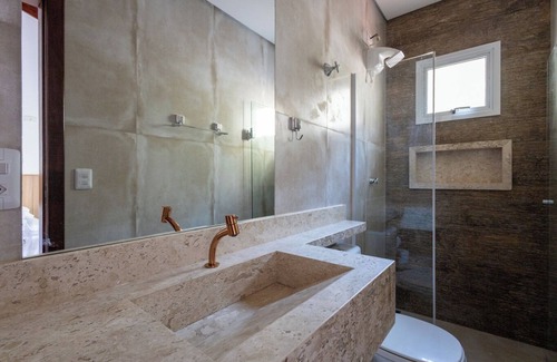 Pontal da Cruz Cama Y Desayuno | Quarto com Wi-Fi, ar-condicionado e a 300m do mar