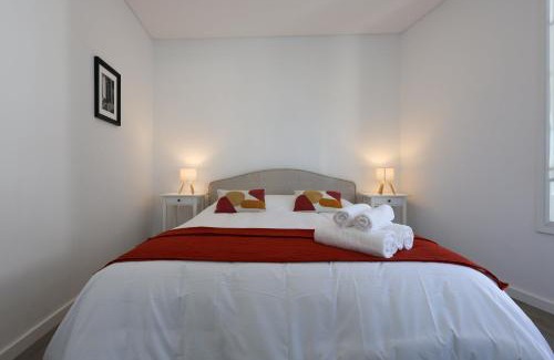 Seixal Casa | Quarto confortável em casa com Piscina