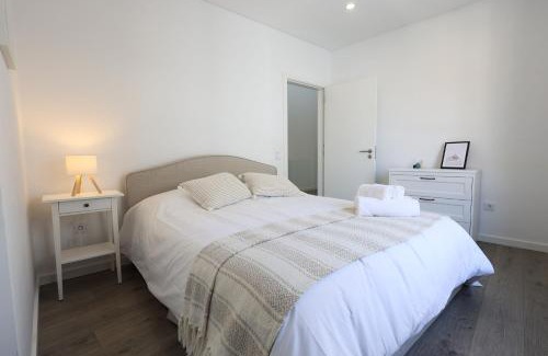Seixal Casa | Quarto confortável em casa com Piscina