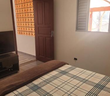 Saude Casa | Quarto Disponível em Sobrado