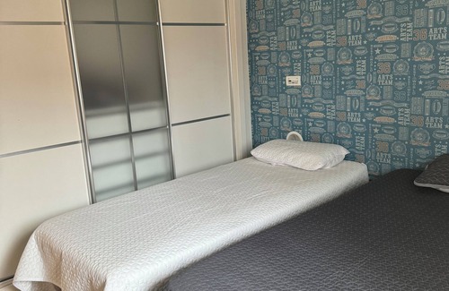 Oeiras Apartamento | Quarto Duplo com Piscina Junto a Lisboa e Caxias