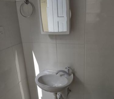 Campanario Casa | Quarto e cozinha aconchegante perto do Expo São Paulo e Metrô Jabaquara