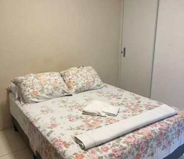 Pituba Apartamento | Quarto e sala bem localizado