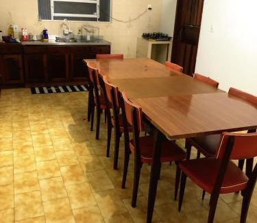 Centro Casa | Quarto econômico 50 metros da praia