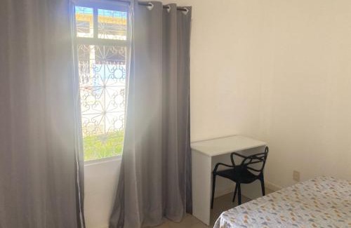 Florianopolis Casa | Quarto Essencial com Conforto em casa compartilhada
