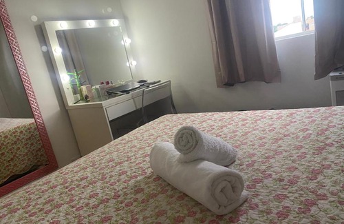 Parque da Fonte Cama Y Desayuno | Quarto família Curitiba & SJP