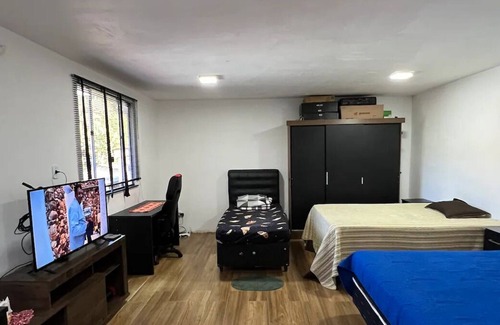 Lavras Novas Casa | Quarto Grande em Saramenha