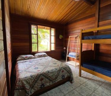 Sao Roque Casa | QUARTO Outono em Casa de Madeira no Alto da Serra - PetFriendly