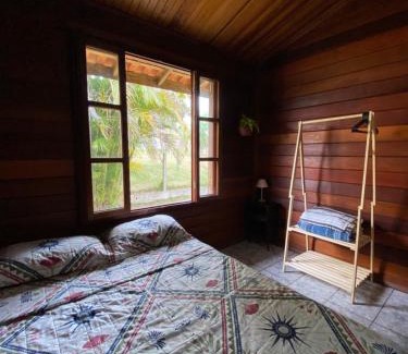 Sao Roque Casa | QUARTO Outono em Casa de Madeira no Alto da Serra - PetFriendly