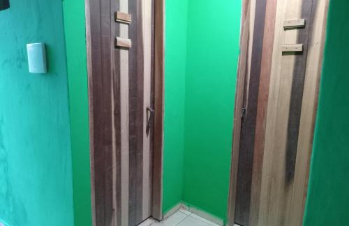Vale do Capao Casa | Quarto para 4 com banheiro privado a 900 metros da Vila do Capão