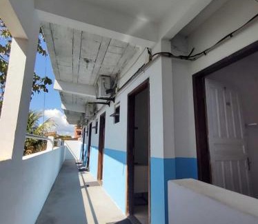Saubara Hotel | Quarto para até 4 em Pousada 1 quadra da Praia de Cabuçu, Saubara (BA)
