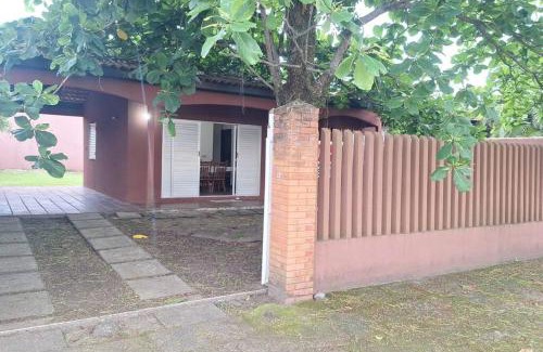 Matinhos Casa | Quarto para quatro pessoas a duas quadras da praia - Balneário Saint Etienne - Matinhos