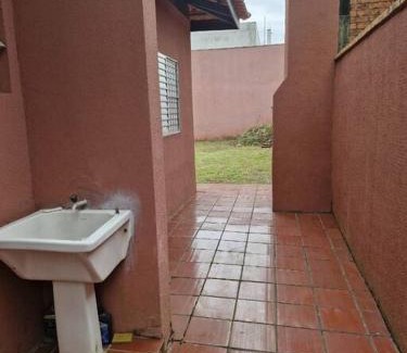 Matinhos Casa | Quarto para quatro pessoas a duas quadras da praia - Balneário Saint Etienne - Matinhos