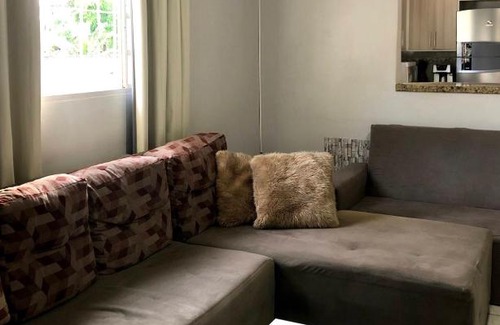 Vila Yolanda Casa | Quarto Privado em residência no Coração de Foz - casa e banheiro compartilhado