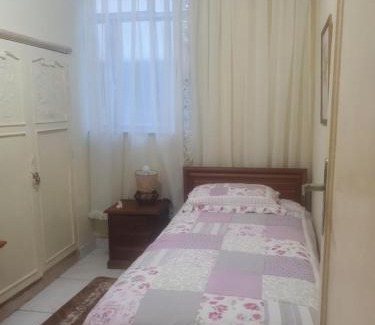 Del Castilho Casa | Quarto privativo em Del Castilho