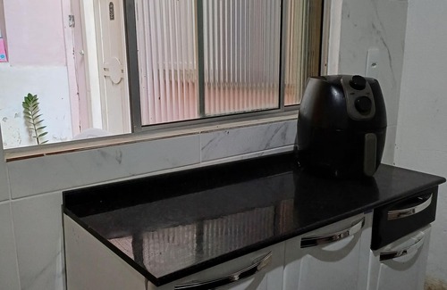 Gavea Casa | Quarto Suite e Cozinha na Gavea