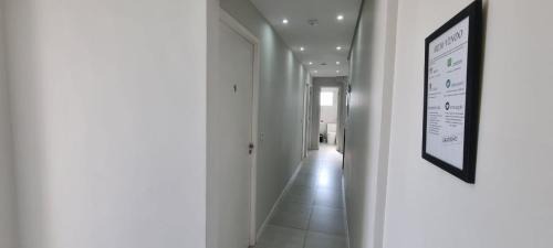 Ribeirao da Ilha Apartamento | Quartos Confortáveis em casa compartilhada - 5 min Aeroporto Internacional