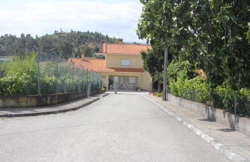 Celorico da Beira Cama Y Desayuno | Quartos em vivenda serra da Estrela