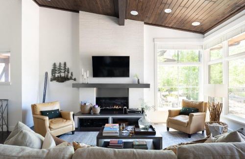 Truckee Casa | Quartz by AvantStay Stunning Home In Truckee w Views