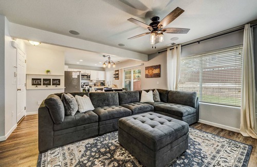 The Meadows Casa | Quartz Castle |Trails & Outlets,BBQ| Dog Friendly