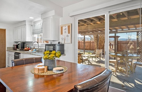 Quartz Hill Casa | Serene Ranch Style home (habitación 1)