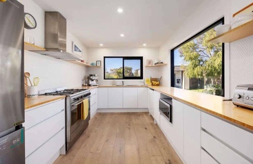 Blairgowrie Casa | *Quay*-Walk to beach, Gas Heated Pool, Spa, Tramp