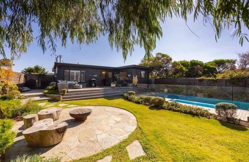 Blairgowrie Casa | *Quay*-Walk to beach, Gas Heated Pool, Spa, Tramp