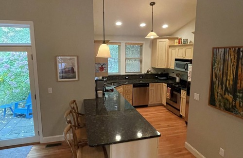 West Hartford Casa | Quechee - Four Season Resort Townhome