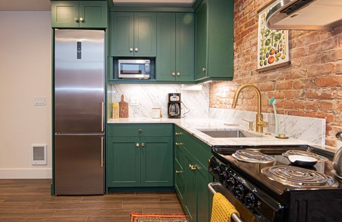 Alphabet Historic District Apartamento | Queen Anne Guest Apt. In Historic District