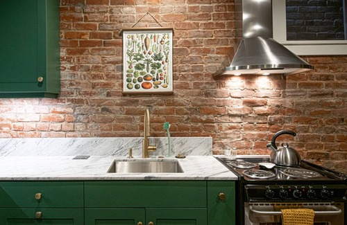 Alphabet Historic District Apartamento | Queen Anne Guest Apt. In Historic District