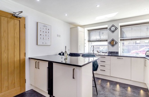 Eastgate Cabaña | Queen Anne Suite
