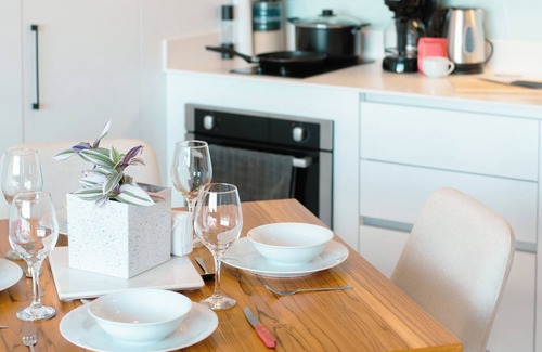 Barrio Escalante Apartamento | Queen Bed Yogui Studio apartment + Rooftop Hot Tub