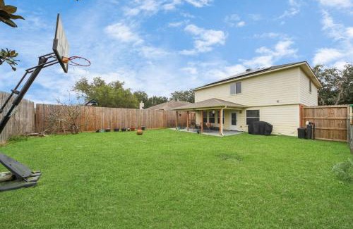 Barker Casa | Queen BR.Projector, Hi-Speed Wi-Fi, Patio