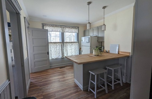 Bangor Casa | Queen City Duplex centrally located sleeps up to 6