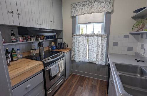 Bangor Casa | Queen City Duplex centrally located sleeps up to 6