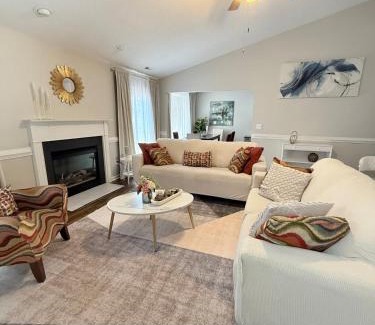 Prosperity Church Road Casa | Queen City family-friendly entire house, Charlotte