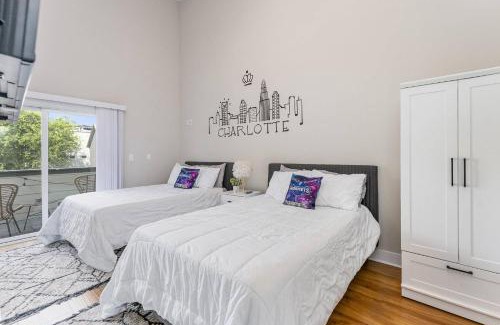 Third Ward Casa | Queen City's Den Nest Uptown