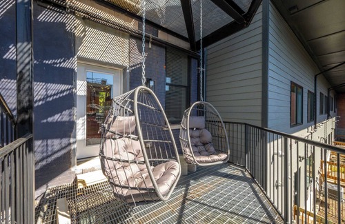 Mount Auburn Apartamento | Queen City Views 1 – Chic 1 BDR!