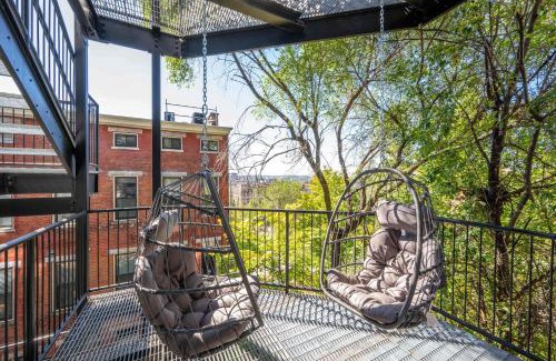 Mount Auburn Apartamento | Queen City Views 2 Sleeps 2