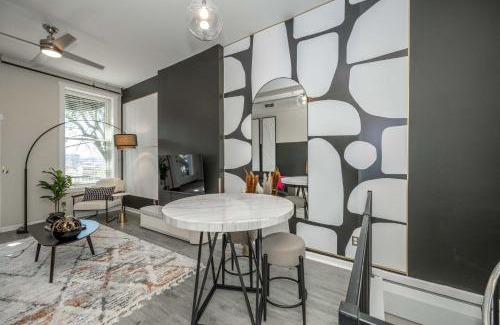 Mount Auburn Apartamento | Queen City Views 2 Sleeps 2