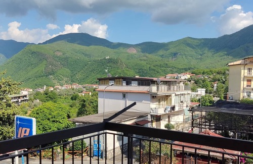 Piazza-Tralia-Pendolo Apartamento | Queen Margaret residence, Apud Montes