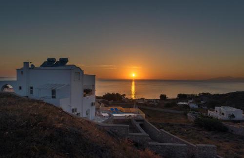 Karterados Casa | Queen of Santorini