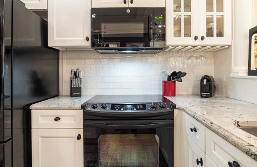 Cherry Condominio | Queen's Road 2bdrm