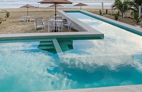 Ixtapa - Zihuatanejo Casa | Queen size Room, ground floor