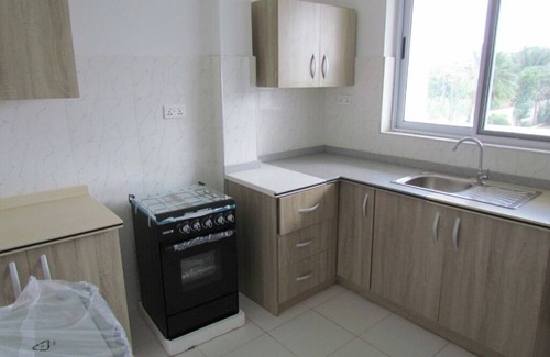 Taifa Apartamento | Queen-sized 2 bedroom Apt near Accra @ Victoria Grand apartments