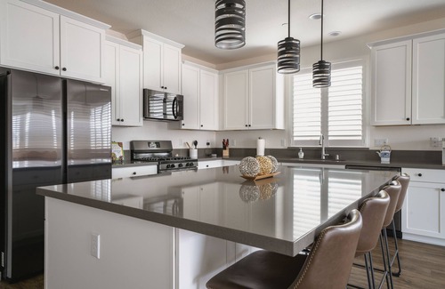 Merced Casa | *Queen Suite by hospital & UC w/Private Bathroom*