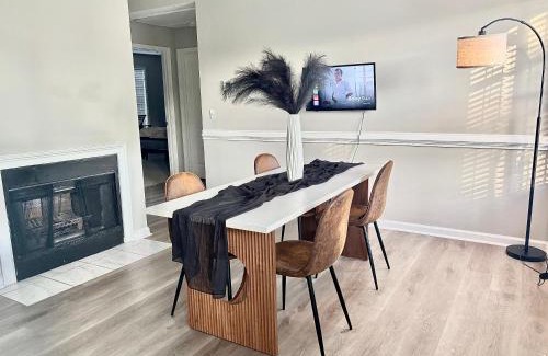 Ellenwood Casa | Queen Suite - Gym - Game Room - Hot Tub